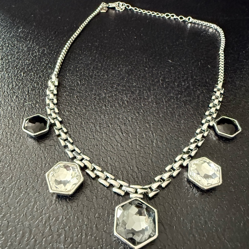 Touchstone Crystal On Edge Necklace. 2054N